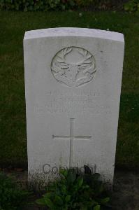 Dozinghem Military Cemetery - Miller, John